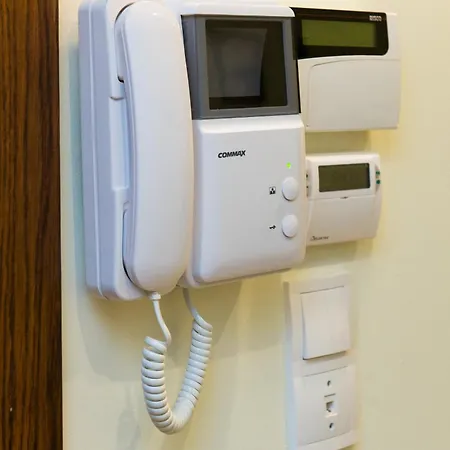 Vanilla 1, 2bdr 2bth 5min To Main Square Apartamento