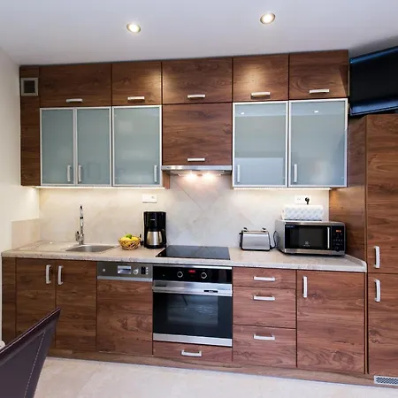 Vanilla 1, 2bdr 2bth 5min To Main Square Apartamento *